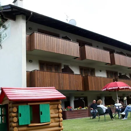 Elga - Relax In Alta Valtellina - Bormio Hotel apartamentowy *