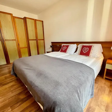 Elga - Relax In Alta Valtellina - Bormio Hotel apartamentowy