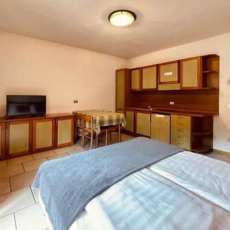 Elga - Relax In Alta Valtellina - Bormio Hotel apartamentowy *