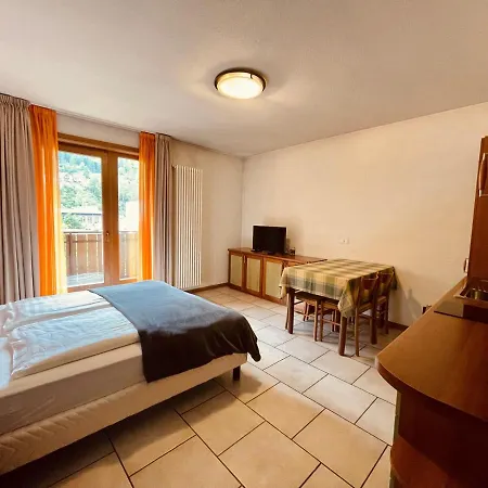 Elga - Relax In Alta Valtellina - Bormio Hotel apartamentowy